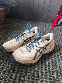 ASICS NovaBlast 2