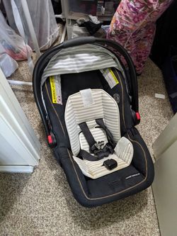 Garco Click car seat up to 35lbs