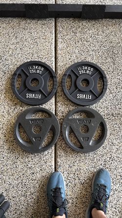4 25pound Olympic plates