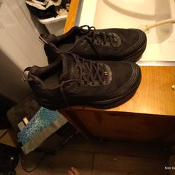 Hoka One One Bondi 6 Black On Black On Black 