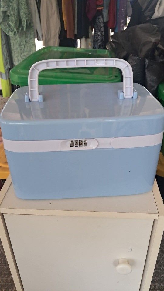 Lock Box !