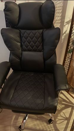 Barely used - big and tall computer chair
