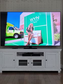 85” Samsung QLED 4K Smart TV – Huge Screen – Excellent Condition