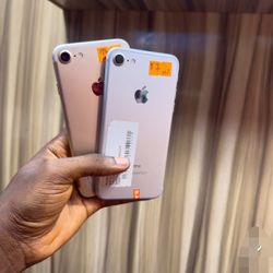iPhone 7 Unlocked With Warranty 