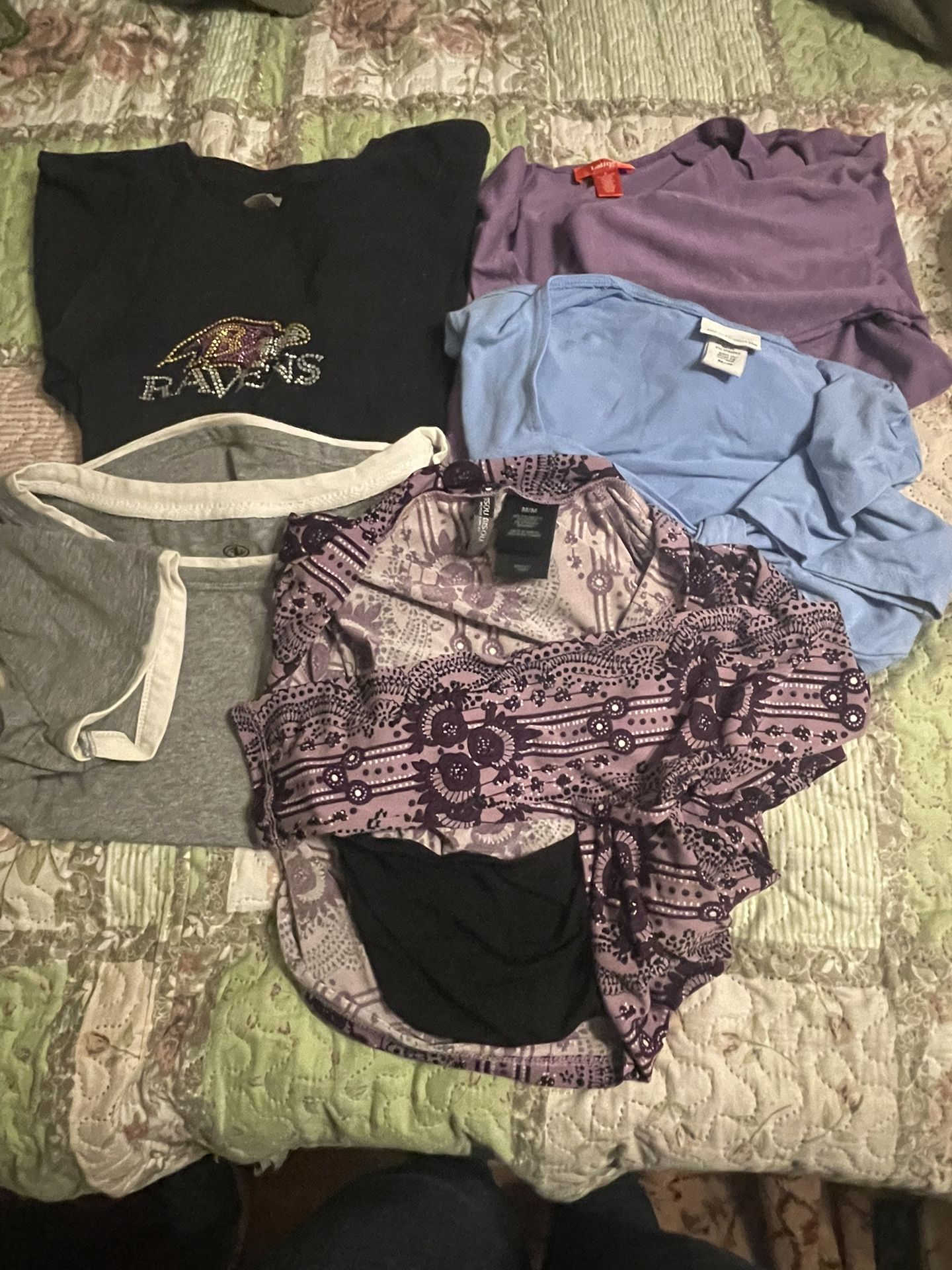 Assortment Of Ladies Wear Size Medium 