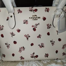 Coach TOTE Bag $135 Obo New*