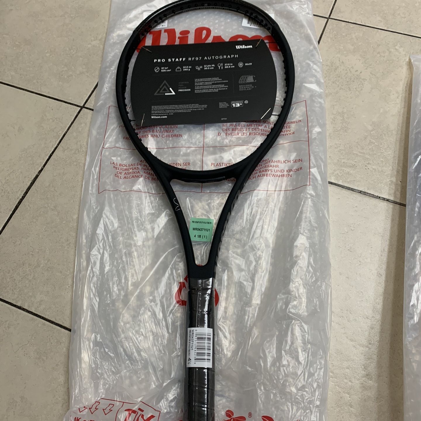 Wilson Pro Staff 97 v13 Racquets Grip 4 3/8