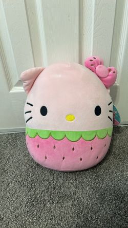 Strawberry hello kitty Squishmallow