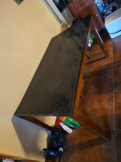 Table and chairs set