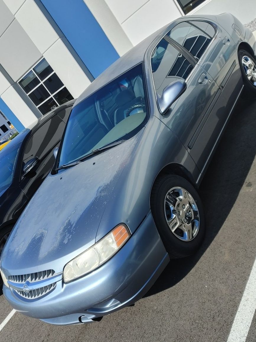 2000 Nissan Altima