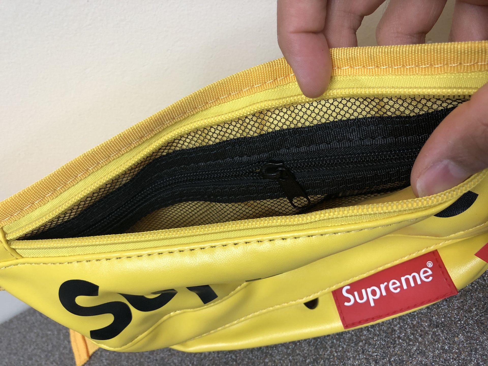 Supreme Fanny Pack, Belt Bag Best Product, Good Quality 100%, Many Pocket  Inside, Big Enough. Only 2!!!! for Sale in San Diego, CA - OfferUp