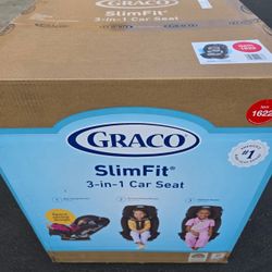 Graco Slimfit 3-in-1 Convertible Car Seat, Ultra-Space-Saving Design, Jarret, 