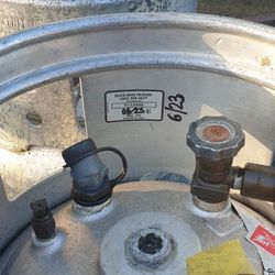 Forklift  Propane Tank Full Pallets Warrehouse $200.00 Each