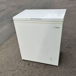 Standing Deep Chest Freezer