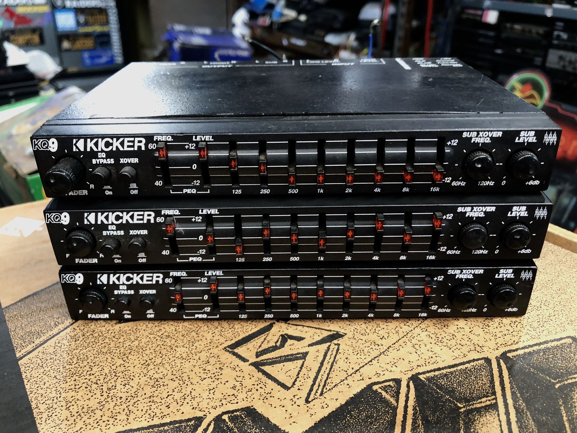 Kicker KQ9 Signal Processor Preamplifier with 9-band Equalizer and Crossover