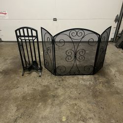 Black Fireplace 5 - Piece Tool Set & Screen in Great Condition 