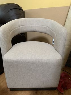 Swivel Berber Style Swivel Chair