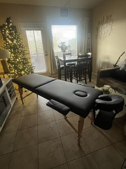 Massage Table With Accessories
