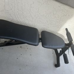 Weight Bench Excellent Shape. Garage Kept. Must Go!