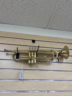 Bach Aristrocat Trumpet With Mouth Piece 