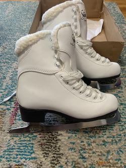 Jackson Women's White Freestyle Ice Skates - Size 5 Cure Leather Sherpa Lining