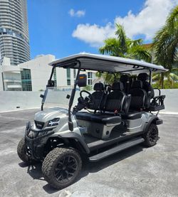 2025 Gorilla 6-Seater Lifted — Silver on Black Leather