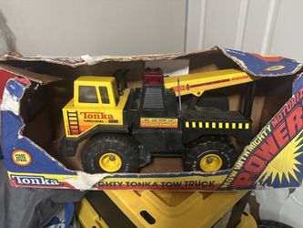 1980s Mighty Tonka Tow Truck 4909 Rare w/ PowerPack