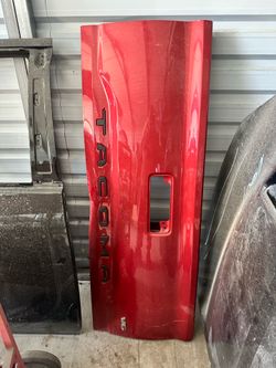 2016 2025 Tacoma tailgate