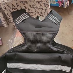  4-11lb Weight Vest for Women and Men with 6 Ironsand
