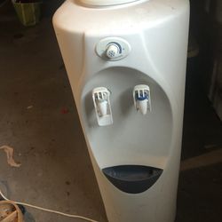 Water Dispenser