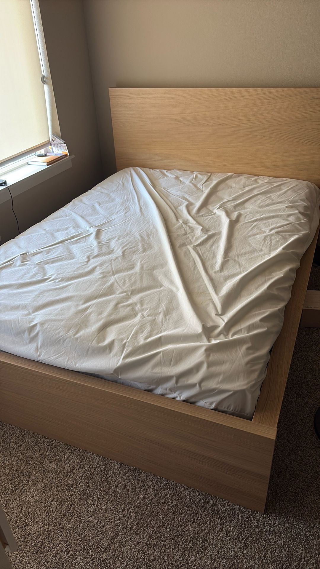 Fill Size Bed + Frame