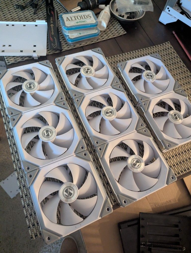 Lian Li SL120MM Fan Set X8