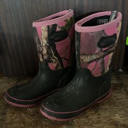 Girls Camo Boots- Size Y2