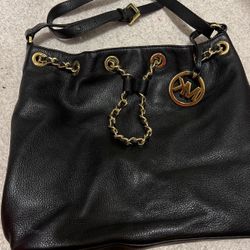 Michael Kors Hobo Bag With golden Chain