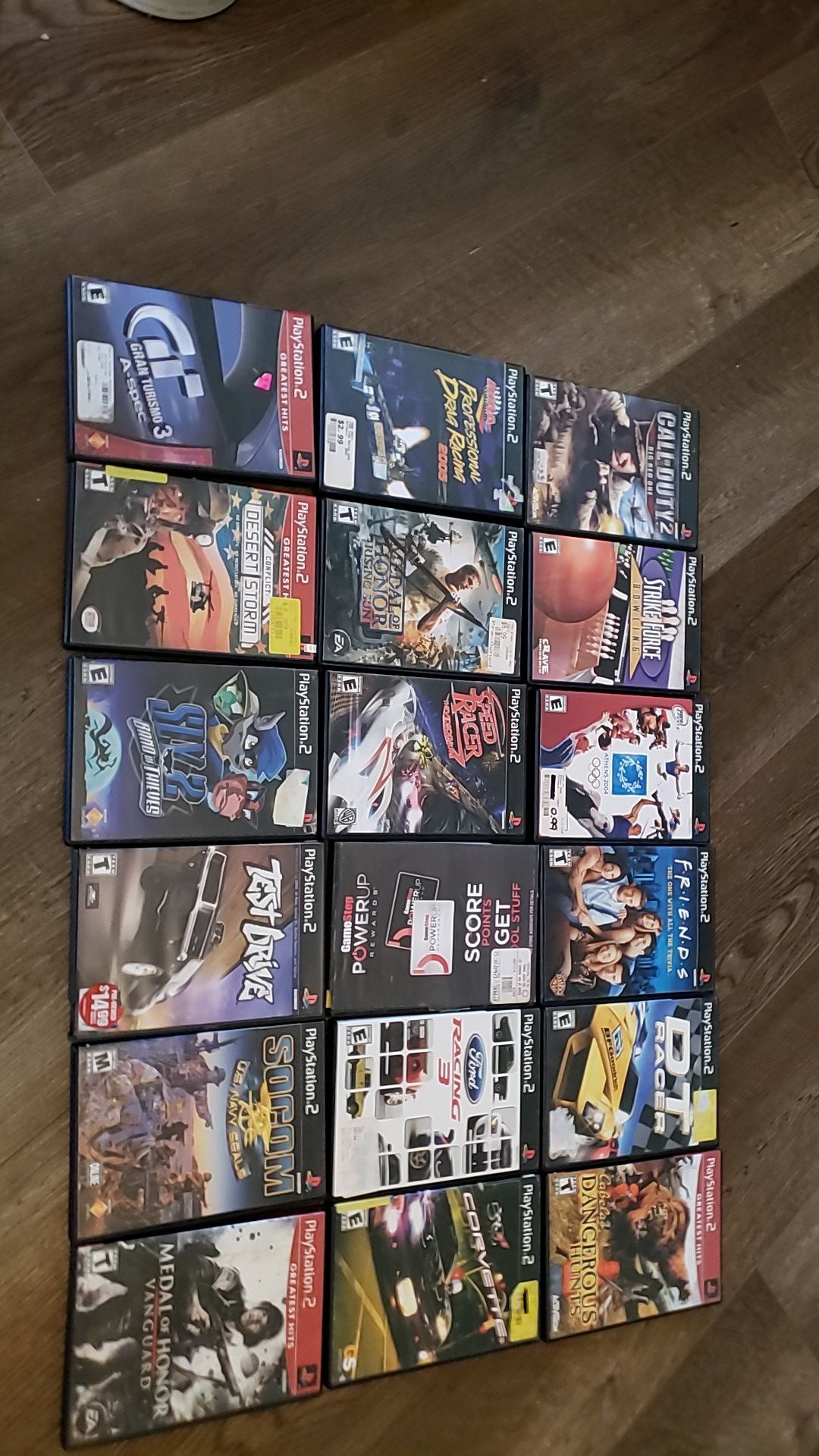 Playstation 2 lot of games,sly 2,call of duty,medal of honor