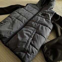 Boys Under Armour Puff Jacket Hoodie Water Resistant - Black and Blue - Size Youth Large