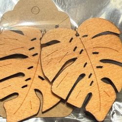 New Assortment Of Beautiful Earrings Different Styles And Colors Price Is For Each 