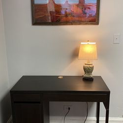 BEAUTIFUL DESK WITH DRAWERS  LIKE NEW CONDITION!!!