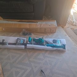 20 Volt Mini Pole Chainsaw 