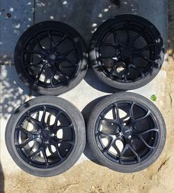 APR A01‼️ Flow Formed Wheel‼️ With Tires‼️