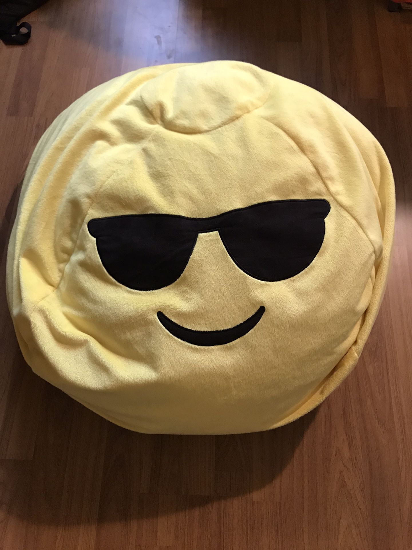 Bean Bag Chair By GoMoji In Excellent Condition $10