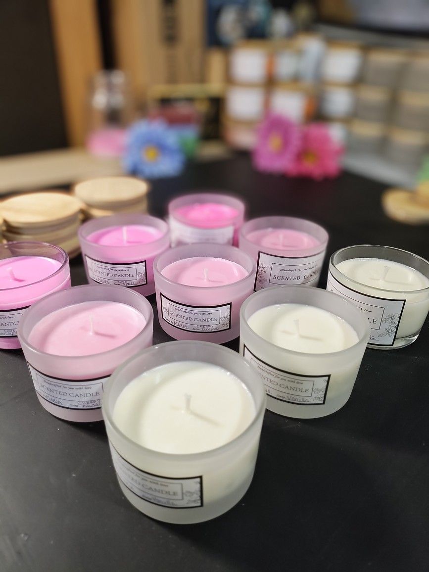 HANDMADE CANDLES
