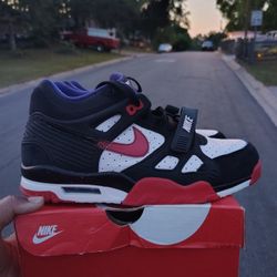 $130 Local Pickup 2020 Nike Air Trainer 3 Dracula Halloween Size 11 OG Box Worn Twice Very Gently Very Hard To Find Nowadays .