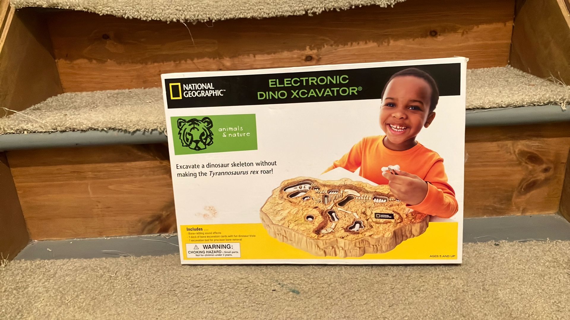 National Geographic electronic Dino excavator