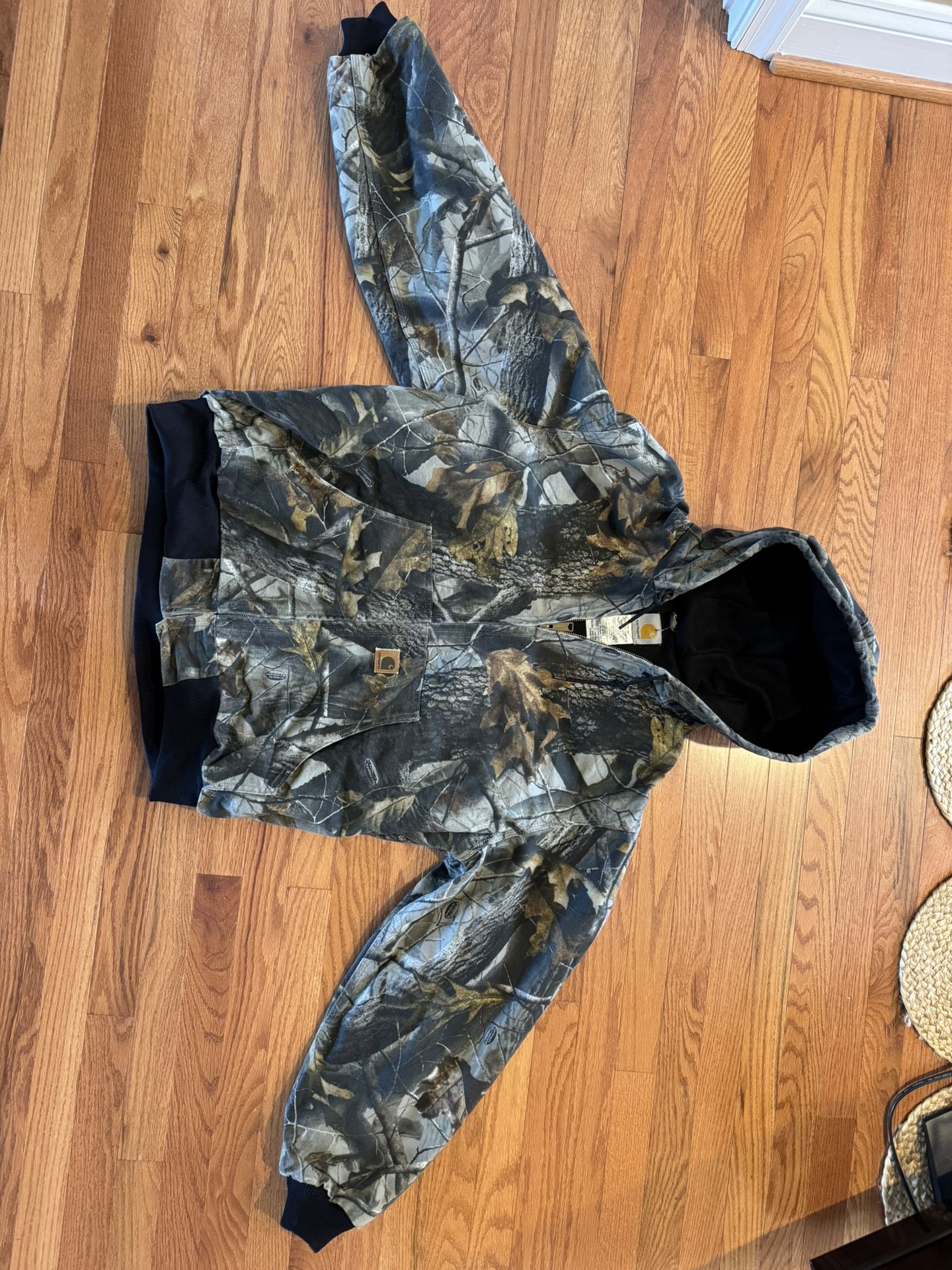 Men’s XL Camo Carharrt Jacket