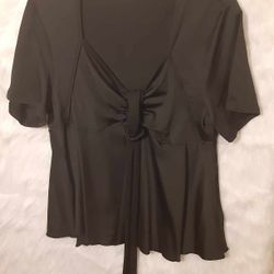 Women's Urban Outfitters Black Short Sleeve Shirt Size 2X