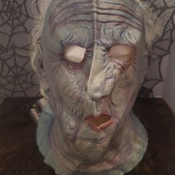 VINTAGE SCARY green zombie MASK BY CINEMA SECRETS
RARE NEW BEAUTIFUL latex mask