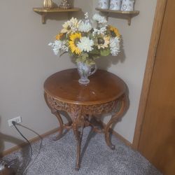 Beautiful Antique wooden chair 