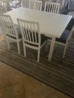 table and 6 chairs