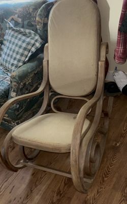 Antique Rocking Chair , Great Potential For The Creative Mind